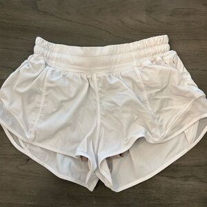 Lululemon Low Rise Hottie Hots 2.5 in White